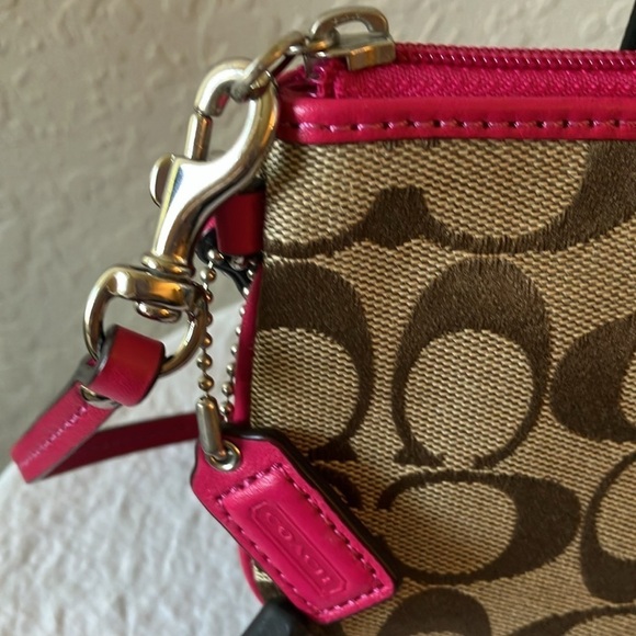 Coach: Khaki/Pink Signature Canvas/Leather wristlet/Clutch- 2 card slots - Picture 3 of 16